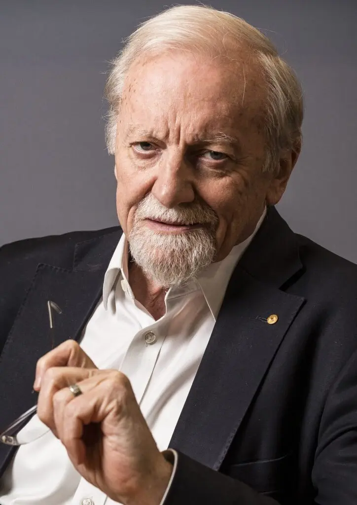 Foreword by Gareth Evans